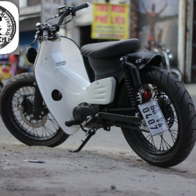 Honda Super Cub 50 lên dáng bobber