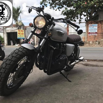 Triumph T100 với phong cách Tracker