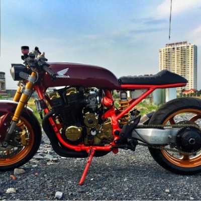 Honda CB750 độ Cafe Racer