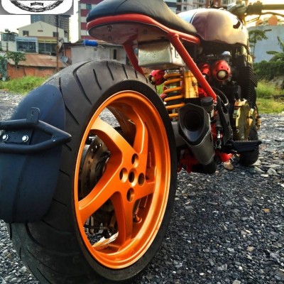 Honda CB750 độ Cafe Racer