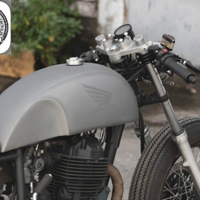 Honda CB400SS thành cafe racer