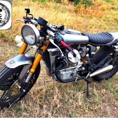 Honda GL400 độ phong cách cafe racer