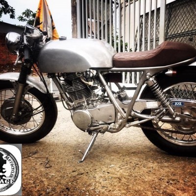 Yamaha SR 400 Cafe Racer mod by Tự Thanh Đa