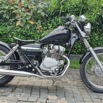 Honda Rebel 125 mod Bobber by Tự Thanh Đa 