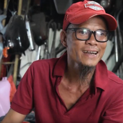 Tay độ xe trứ danh Sài Gòn: 'Tiền trong lòng bàn tay