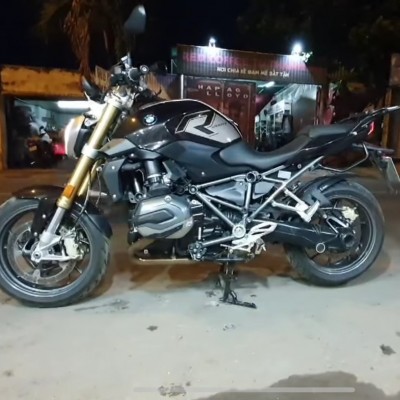 BMW R1200R