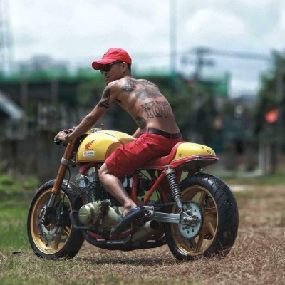 Honda CB750F độ cafe racer cực chất với tông vàng cam Repsol ở Sài Gòn