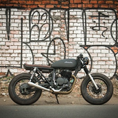 Honda CB400SS độ phong cách Brat Style Nhật Bản ở Việt Nam