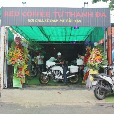 Red Coffee Tự Thanh Đa - điểm hẹn mới cho biker mê độ xe tại Sài Gòn