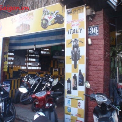 Tham quan xưởng độ Garage Tự Thanh Đa nổi tiếng Sài Gòn