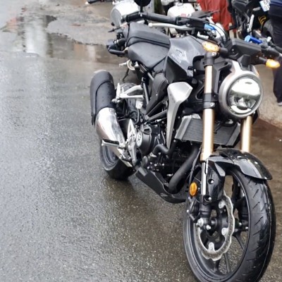 Honda CB300R tưởng không phê ai dè phê ghê